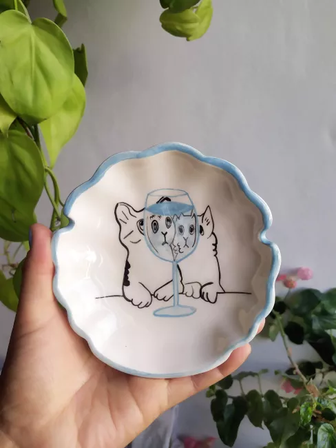 cenicero de ceramica ilustrada hecha a mano