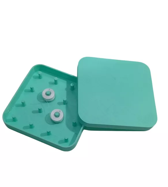 caja porta bobinas de maquina de coser