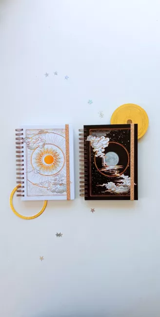 Cuadernos A5 para dibujo hojas blancas o negras colección cielos