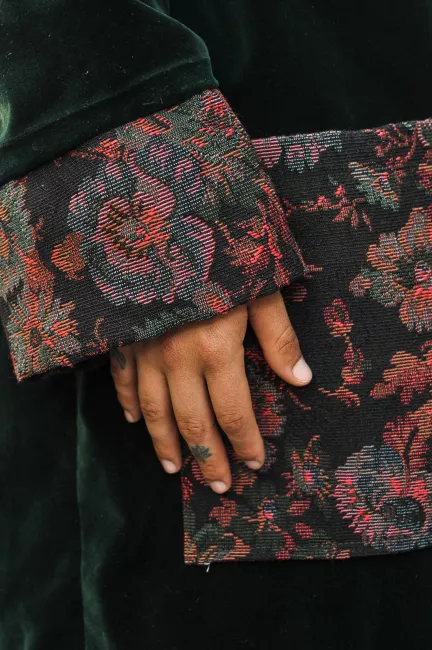 detalle sobretodo terciopelo